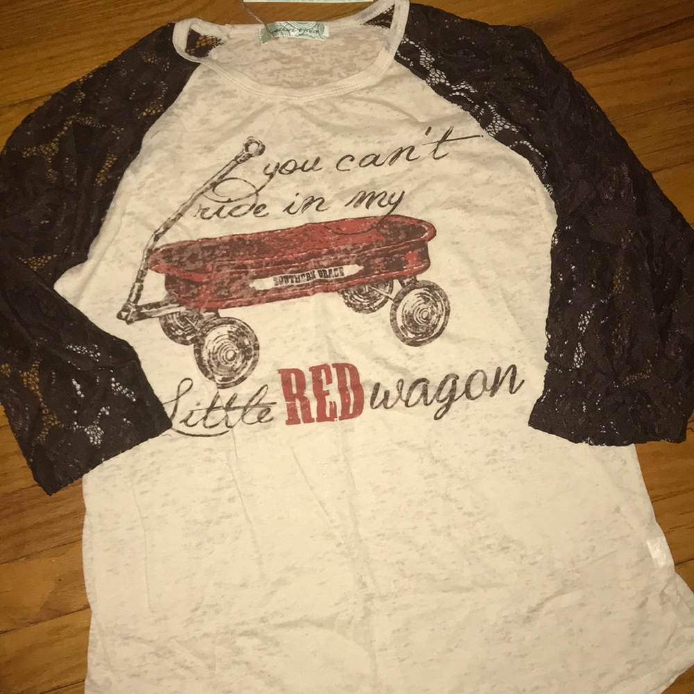 NWT “You can’t ride in my little Red Wagon” top 💋